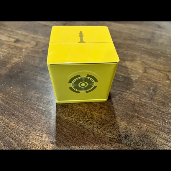 CP30 Hallmark Cubeez - Picture 2 of 7